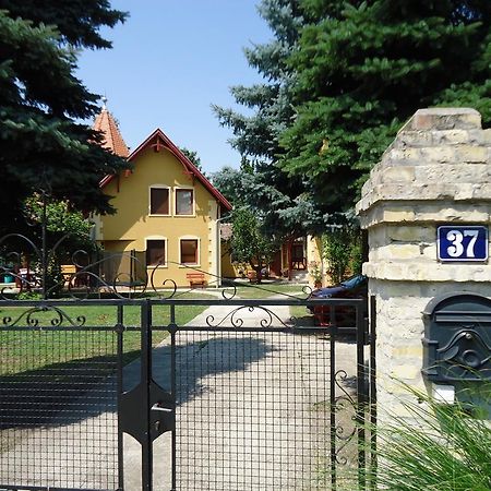 Prenociste Vila Stara Breza Palić Exteriér fotografie