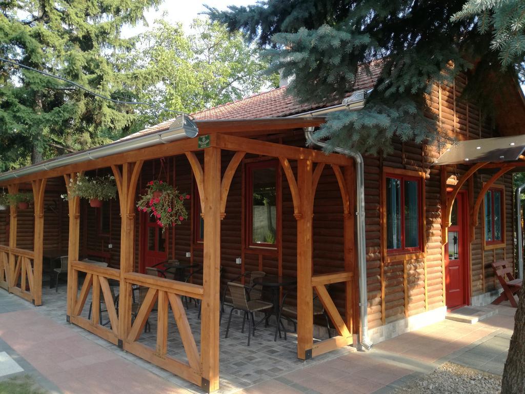 Prenociste Vila Stara Breza Palić Exteriér fotografie