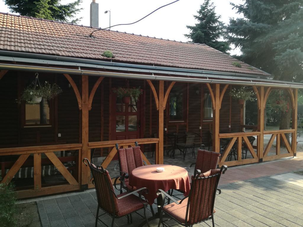 Prenociste Vila Stara Breza Palić Exteriér fotografie